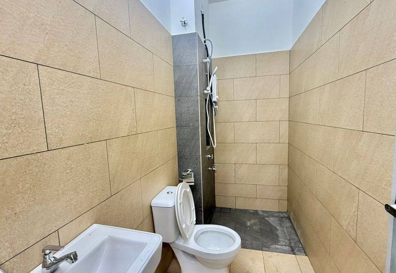 Iconia Garden Residence Precinct B @ Taman Impian Emas