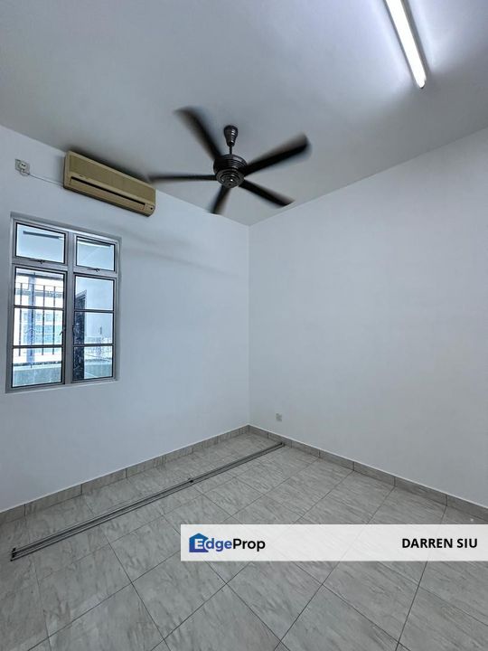 Taman Gaya / 2 Storey Terrace / 6Bed 5Bath , Johor, Ulu Tiram