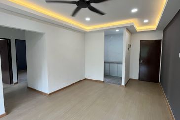 Taman Pulai Utama Flat