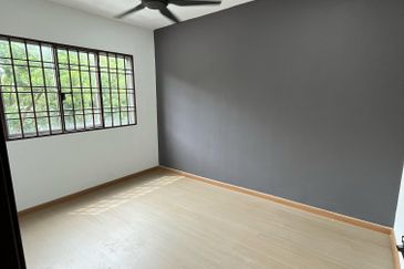 Taman Pulai Utama Flat