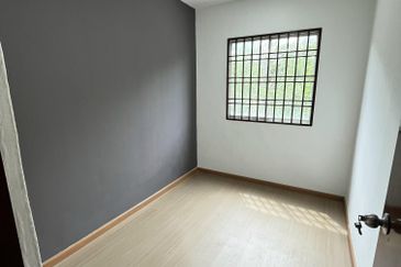 Taman Pulai Utama Flat