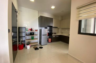 Baypoint @ Country Garden Danga Bay