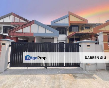 Taman Daya / Double Storey / 4Bed 3Bath / , Johor, Johor Bahru