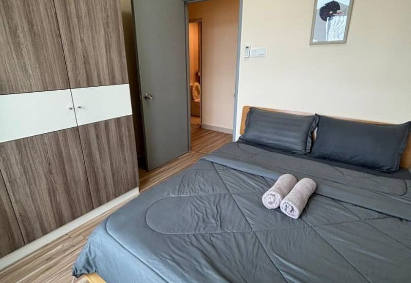 Golden Sands Seaview Residence