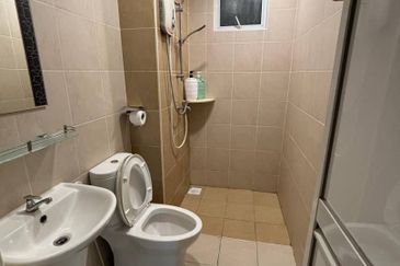 Golden Sands Seaview Residence