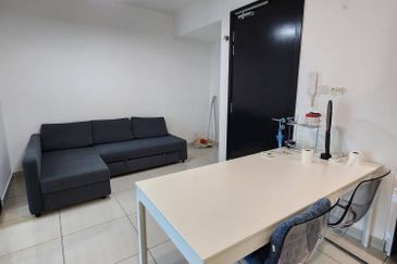 Almas Suites @ Puteri Harbour