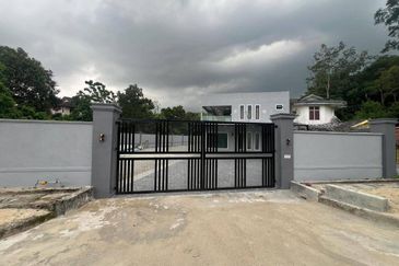 Jalan Bukit Kempas 2/15