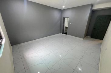 Jalan Bukit Kempas 2/15