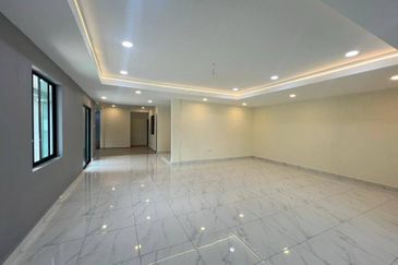 Jalan Bukit Kempas 2/15