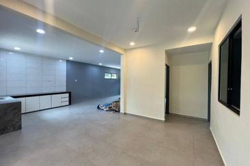 Jalan Bukit Kempas 2/15