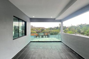 Jalan Bukit Kempas 2/15