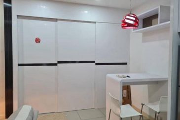 Dedaun Hijau (Greenfield Regency)