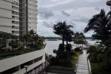 Bay Laurel @ Country Garden Danga Bay