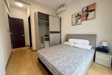 Baypoint @ Country Garden Danga Bay