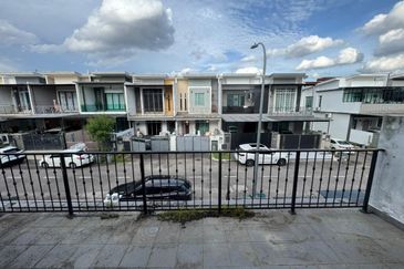 Austin Residence @Taman Mount Austin