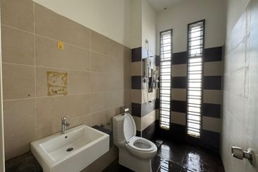 Austin Residence @Taman Mount Austin