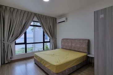 Starview Bay @ Forest City