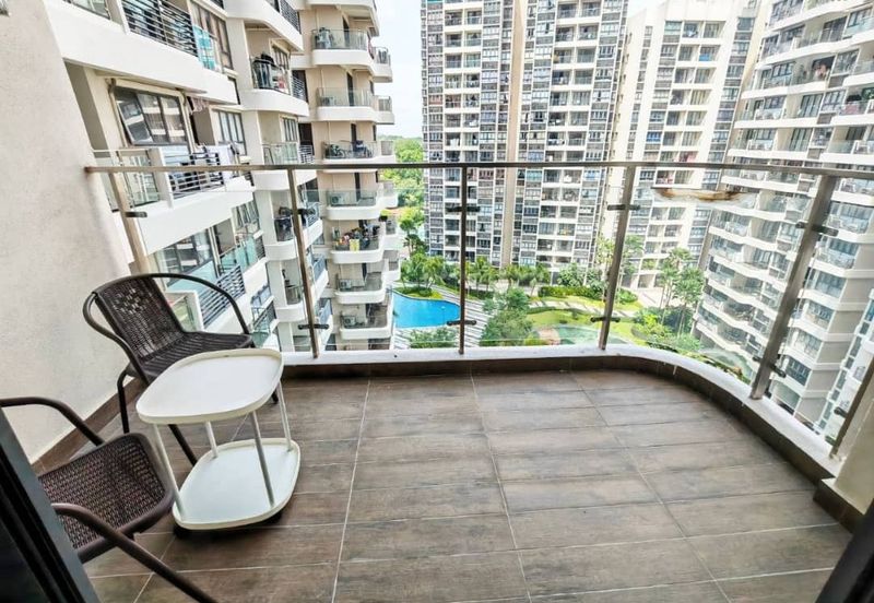 Baypoint @ Country Garden Danga Bay