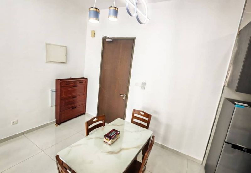 Baypoint @ Country Garden Danga Bay