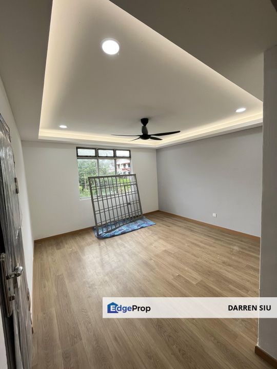 Full Loan / Sri Awana Townhouse / Fully Renovated , Johor, Skudai