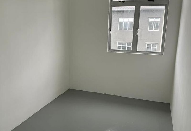 Pangsapuri Flora Damai