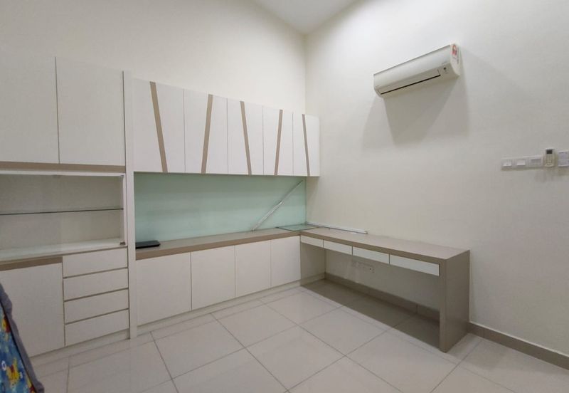 Austin Residence @Taman Mount Austin