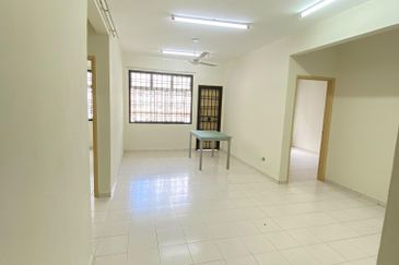 Villa Krystal, Bandar Selesa Jaya