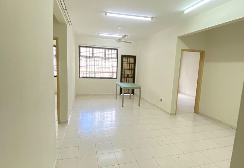 Villa Krystal, Bandar Selesa Jaya