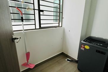SKS Habitat Apartment, Larkin