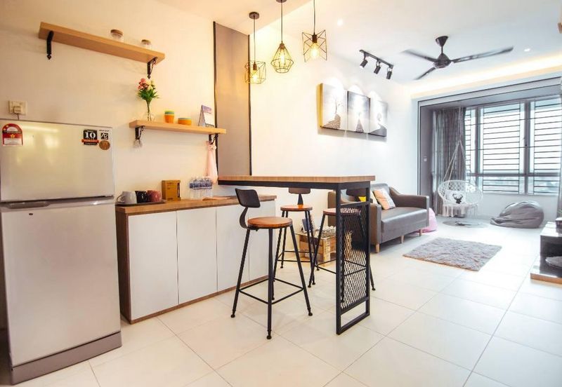 Akademik Suite @ Mount Austin