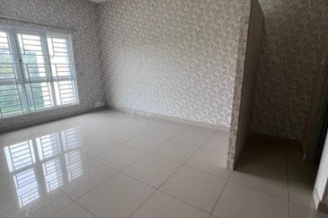 Seasons Luxury Apartments @ Amara Larkin