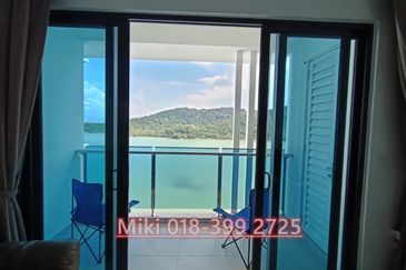 Queens Residences @ Queens Waterfront