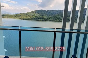 Queens Residences @ Queens Waterfront