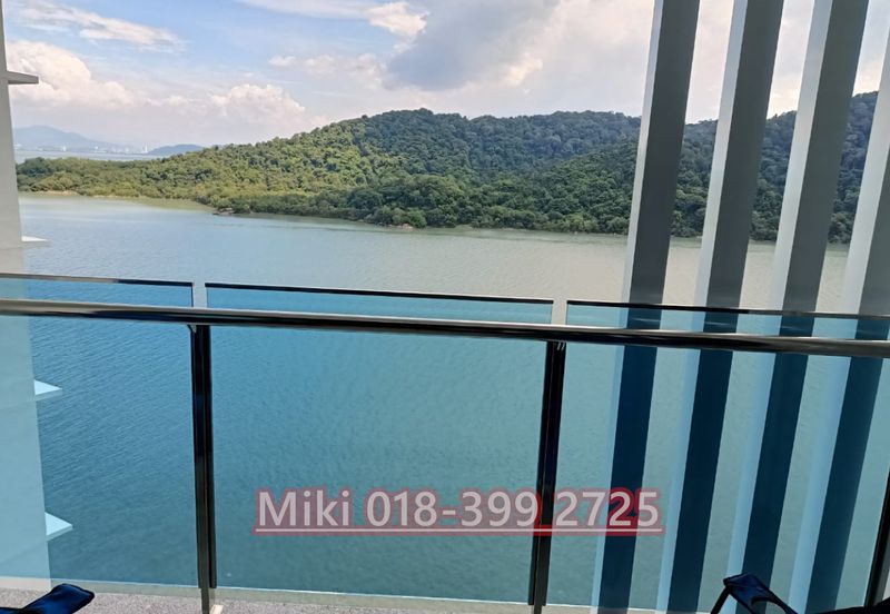 Queens Residences @ Queens Waterfront