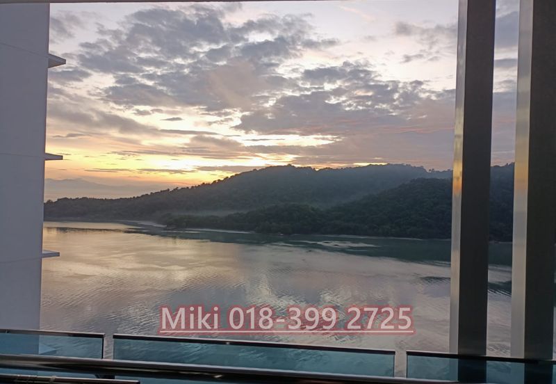 Queens Residences @ Queens Waterfront