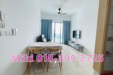 Queens Residences @ Queens Waterfront