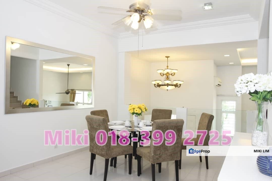 For Sale 3-Storey Terraced House Facing Seaview at Shamrock Beach Villas in Batu Ferringhi., Penang, Batu Ferringhi