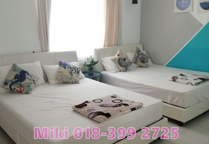 For Sale 3-Storey Terraced House Facing Seaview at Shamrock Beach Villas in Batu Ferringhi.