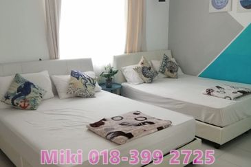 For Sale 3-Storey Terraced House Facing Seaview at Shamrock Beach Villas in Batu Ferringhi.