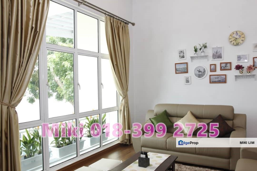 For Sale 3-Storey Terraced House Facing Seaview at Shamrock Beach Villas in Batu Ferringhi., Penang, Batu Ferringhi