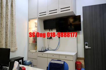 For Sale Zero Lot Bungalow, landed at Tropicale Residency, Machang Bubok, Alma Bukit Mertajam, Penang, fully renovated