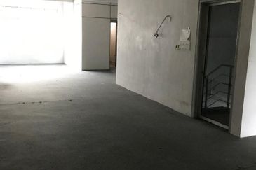 Pusat Perniagaan Maju Jaya