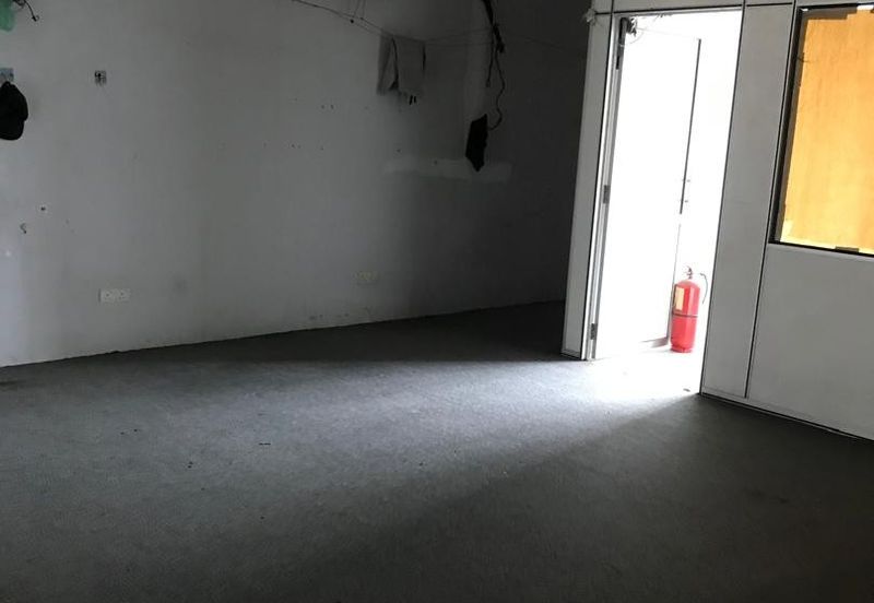 Pusat Perniagaan Maju Jaya