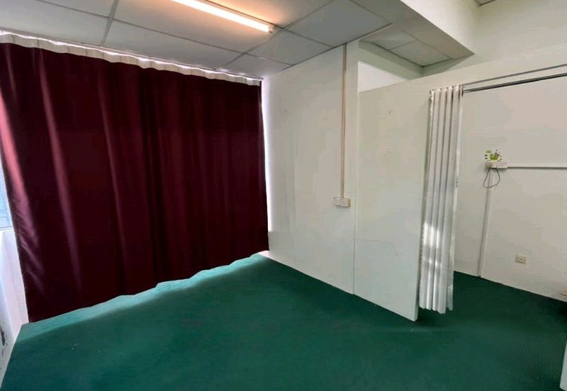 Pusat Perniagaan Maju Jaya