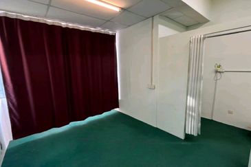 Pusat Perniagaan Maju Jaya