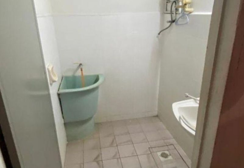 Pusat Perniagaan Maju Jaya