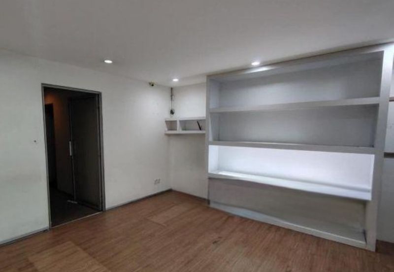 Pusat Perniagaan Maju Jaya