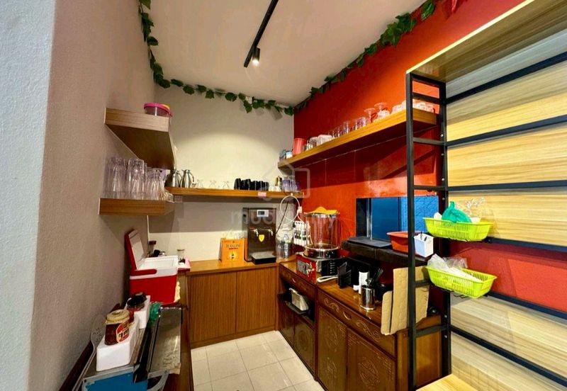 Pusat Perniagaan Maju Jaya