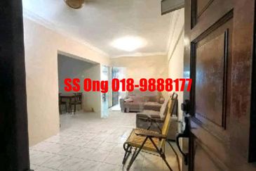 Taman Utama at Gelugor for rent fully furnished