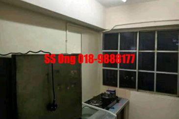 Taman Utama at Gelugor for rent fully furnished